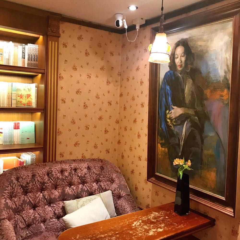【千彩书坊】张爱玲故居一楼的书店