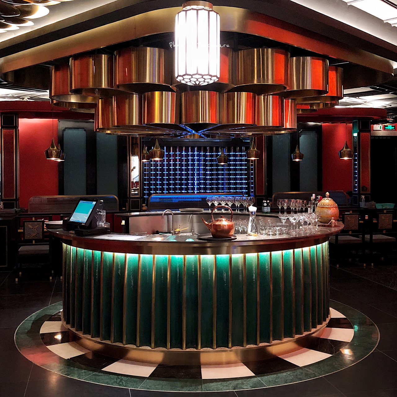 虹桥尚嘉中心内的高端海鲜火锅店